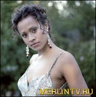 angel_coulby_merlintv.ru_064 (395x400, 37 k...)